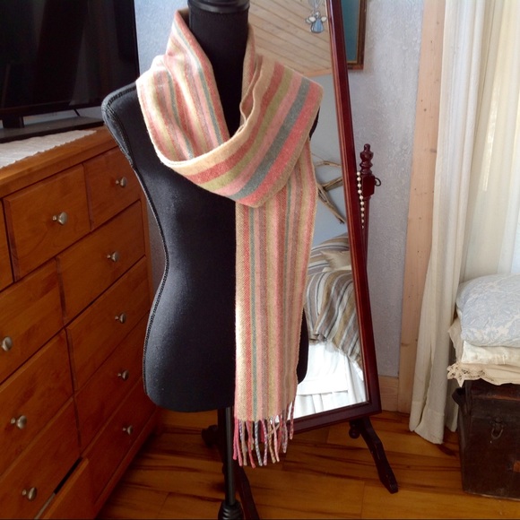 Scarf - Picture 5 of 7